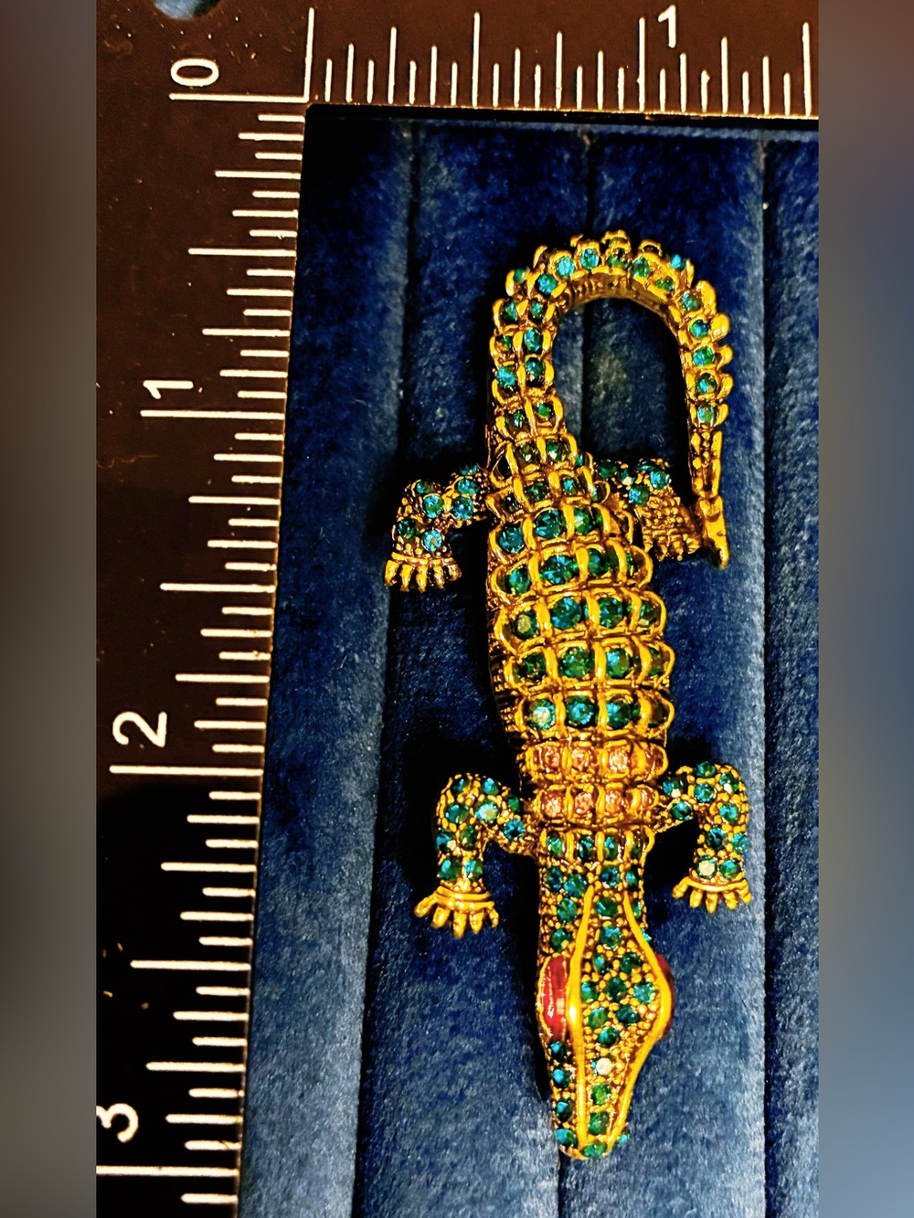 Green Rhinestone Lizard Alligator Brooch Pin Gold Tone Jewelry